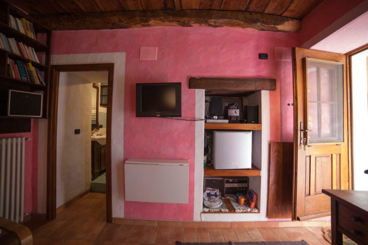 La Vecchia Casa Rosa Leilighet Cannero Riviera Eksteriør bilde